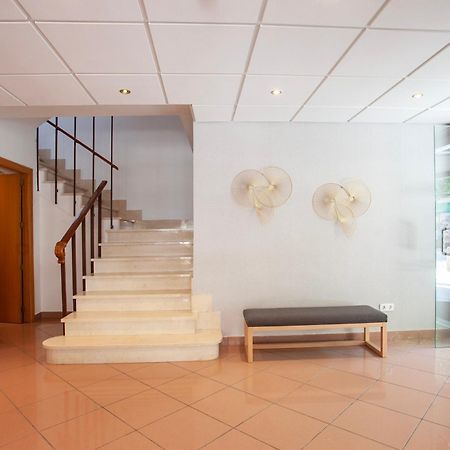 Hostal Residencia Sutimar Peguera Bagian luar foto