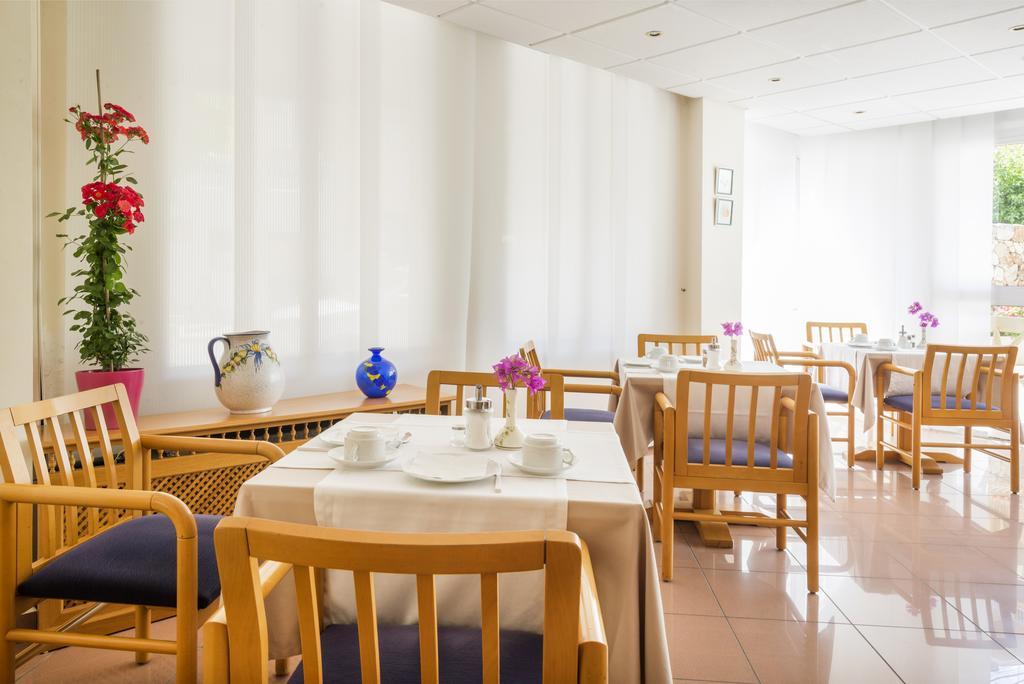 Hostal Residencia Sutimar Peguera Bagian luar foto